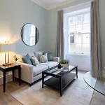 Redmayne House - Urban
