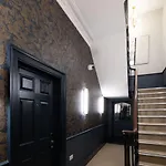 Redmayne House - Urban Апартаменты