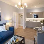 Redmayne House - Urban *
