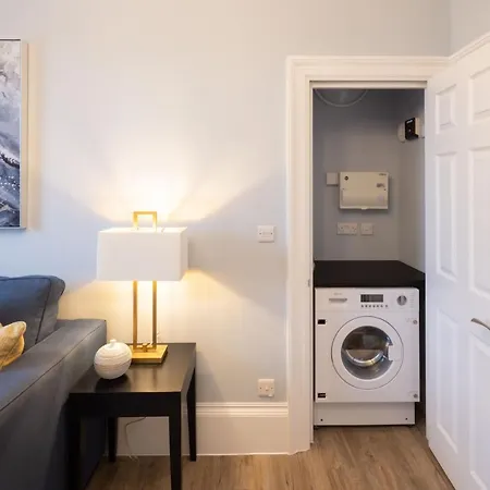 Redmayne House - Urban