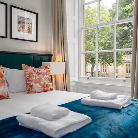 Redmayne House - Urban *