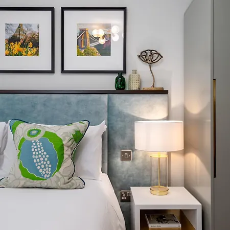 Redmayne House Apartment *