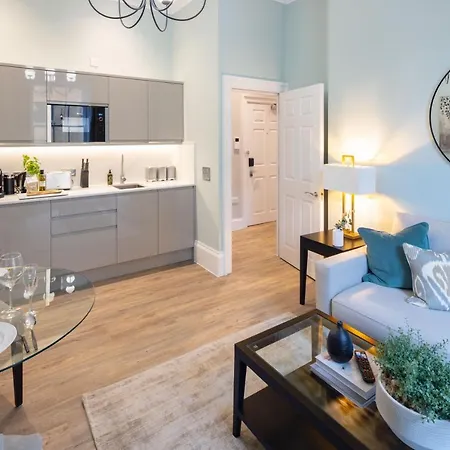 Redmayne House - Urban Apartman *
