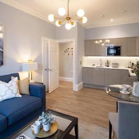 Redmayne House - Urban *